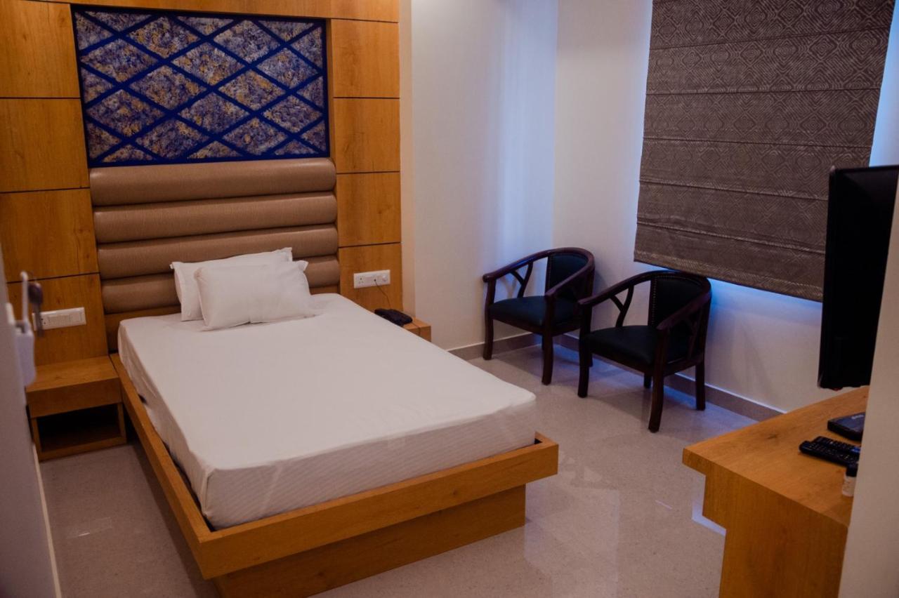 Hotel Grand Lotus Dimāpur Eksteriør bilde