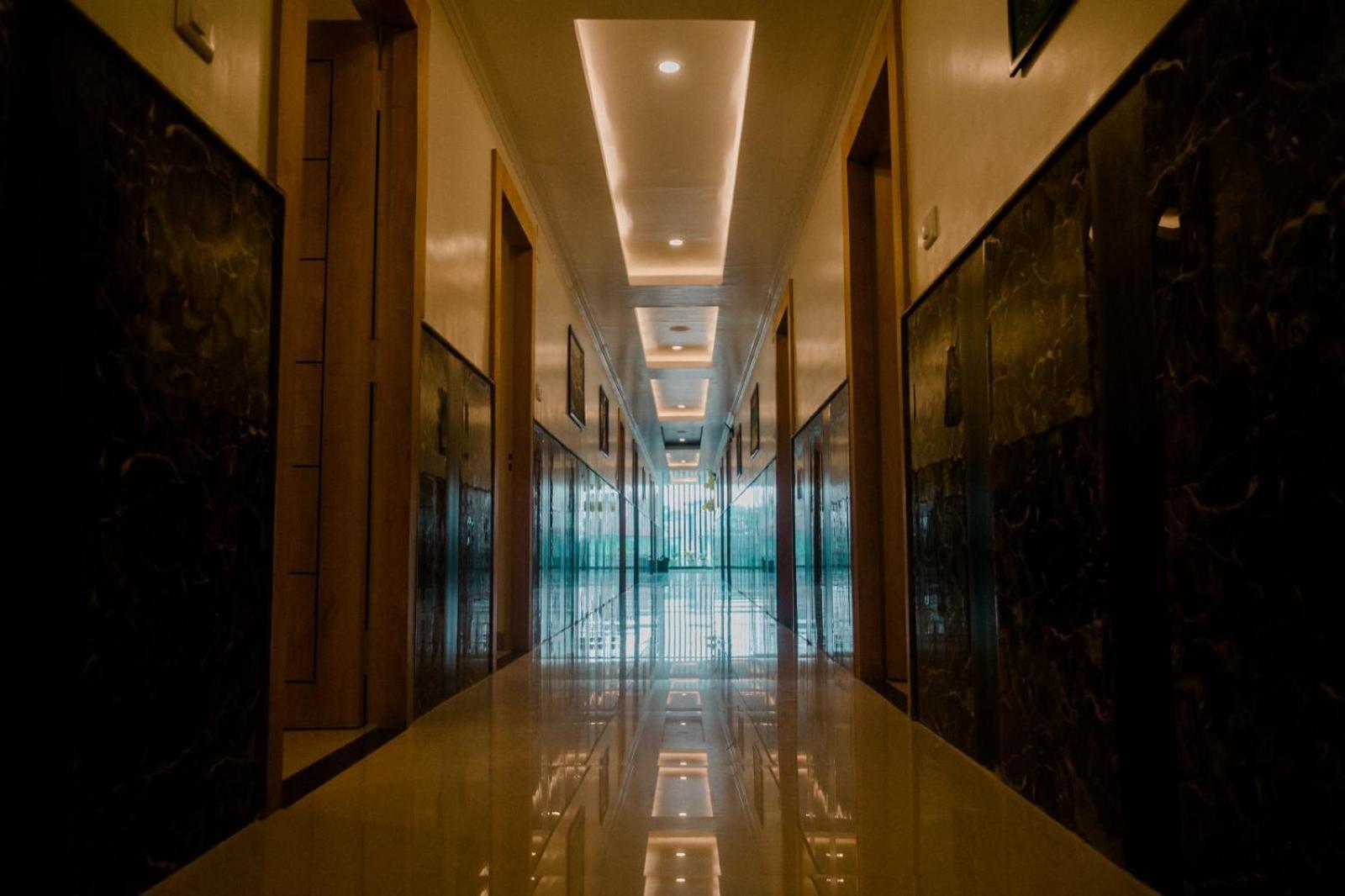 Hotel Grand Lotus Dimāpur Eksteriør bilde