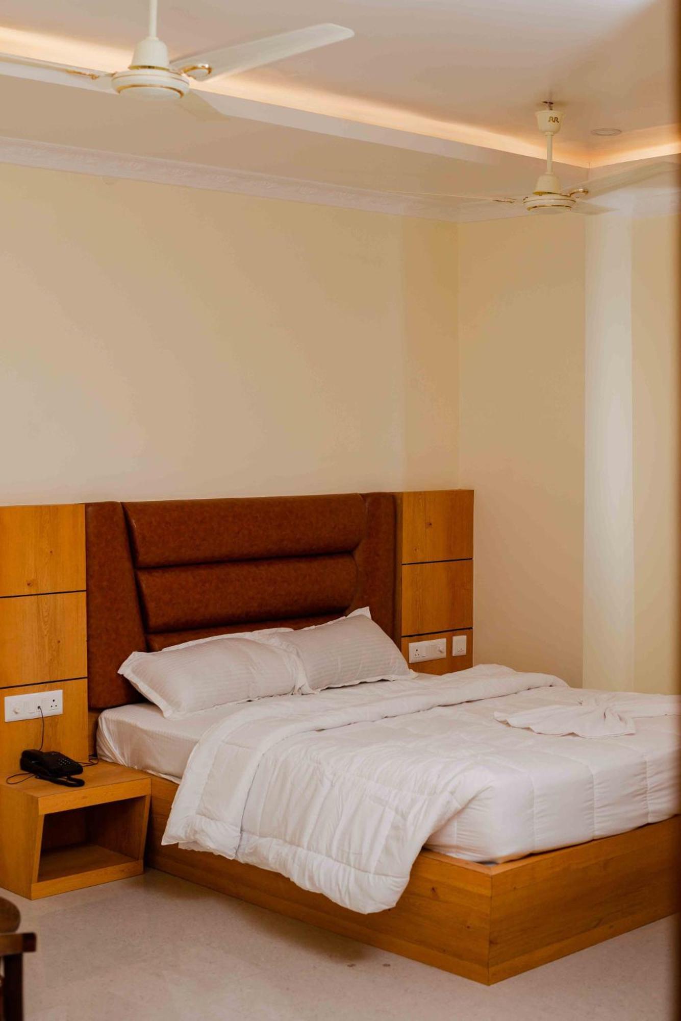 Hotel Grand Lotus Dimāpur Eksteriør bilde